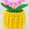 Beautiful little white rabbit hand-crocheted desktop ornament, smiling little rabbit home decoration, small potted artificial flower plant, desktop home car dashboard decoration