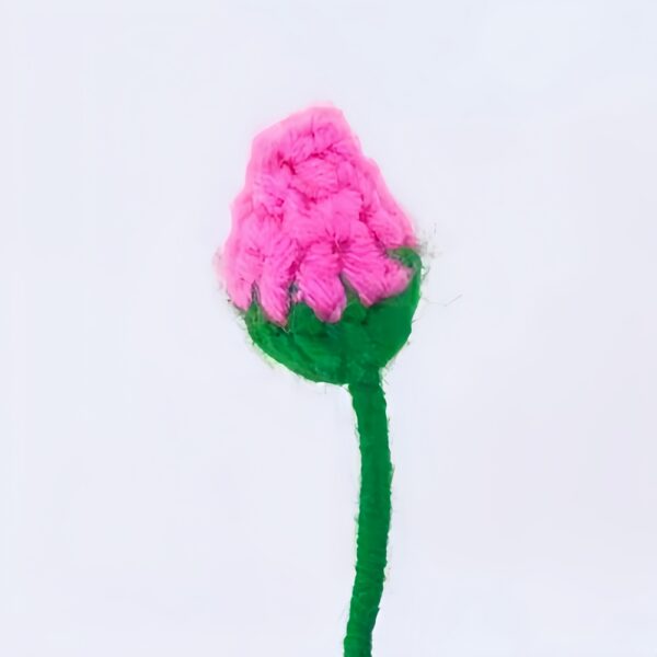 Hand-crocheted wool lotus and lotus leaf ornaments, crocheted wool artificial plants, hand-crocheted flowers, suitable for home rooms, dining tables, office decorations and birthday gifts for family and friends on anniversaries