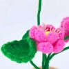 Hand-crocheted wool lotus and lotus leaf ornaments, crocheted wool artificial plants, hand-crocheted flowers, suitable for home rooms, dining tables, office decorations and birthday gifts for family and friends on anniversaries