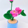 Hand-crocheted wool lotus and lotus leaf ornaments, crocheted wool artificial plants, hand-crocheted flowers, suitable for home rooms, dining tables, office decorations and birthday gifts for family and friends on anniversaries
