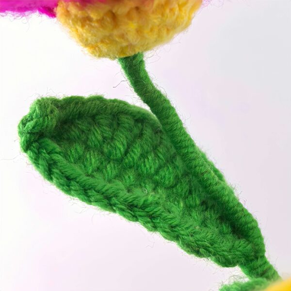 High-end knitted hand-crocheted potted flower cotton DIY artificial plants, long-lasting home decoration, suitable for birthdays, weddings, friends and family.