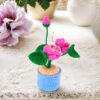 Hand-crocheted wool lotus and lotus leaf ornaments, crocheted wool artificial plants, hand-crocheted flowers, suitable for home rooms, dining tables, office decorations and birthday gifts for family and friends on anniversaries