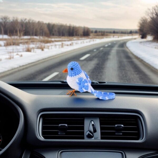 Cute blue bird home decorations, wool hand-crocheted items, desktop ornaments, handcrafted handicrafts, gifts for family and friends, family wedding desks, coffee shop decorations