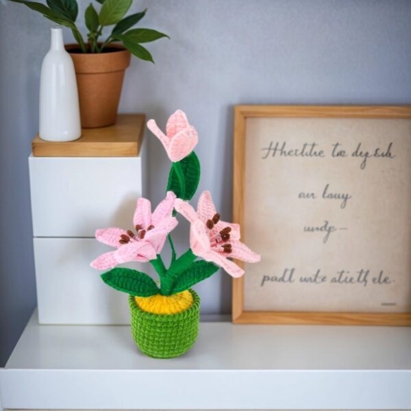 High-end knitted hand-crocheted potted flower cotton DIY artificial plants, long-lasting home decoration, suitable for birthdays, weddings, friends and family.