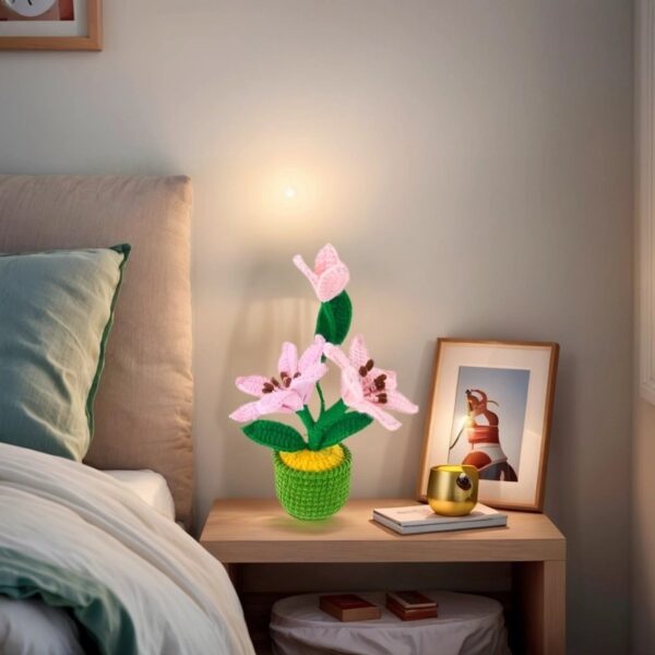 High-end knitted hand-crocheted potted flower cotton DIY artificial plants, long-lasting home decoration, suitable for birthdays, weddings, friends and family.
