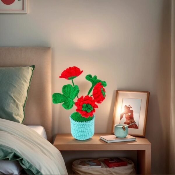 Beautiful and noble red hand-crocheted flowers, hand-crocheted flowerpots, knitted flower plants, Kawaii hand-crocheted flowers, small potted artificial flower plants, desktop home car dashboard decoration