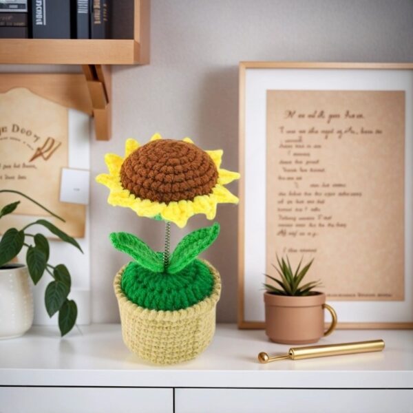 Hand-knitted wool crocheted products, little white rabbit hand-crocheted products, decorative items, crochet flowers, artificial sunflowers, suitable for office desk, car dashboard decoration, inspiring gifts, women's hand-knitted flowers, birthday and Christmas parties, home decoration