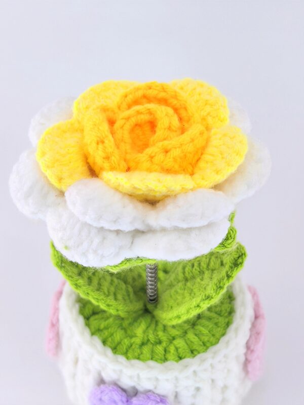 Hand-Crocheted Rose Table Ornaments, Hand-Made Gifts, Crocheted Handicrafts, Fashion Home Decorations