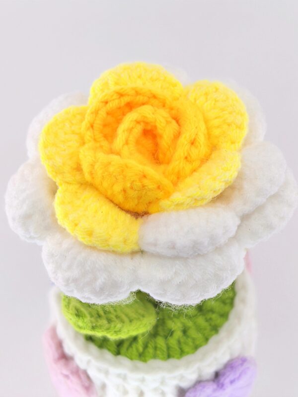Hand-Crocheted Rose Table Ornaments, Hand-Made Gifts, Crocheted Handicrafts, Fashion Home Decorations